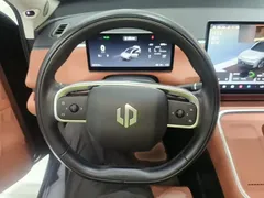 2026 Leapmotor C16 EV 630 LiDAR Premium 6-seat, чёрный — фото 11