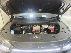 2026 Leapmotor C16 EV 630 LiDAR Premium 6-seat, чёрный — фото 20