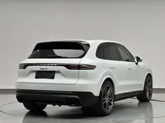 2022 Porsche Cayenne 3.0T Platinum, белый — фото 8