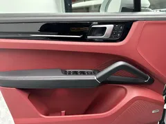 2022 Porsche Cayenne 3.0T Platinum, белый — фото 20