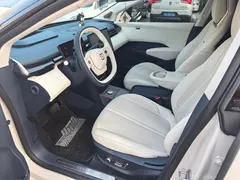 2023 Zeekr X 4WD YOU 5-seat, белый — фото 7