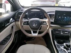 2024 BYD Qin PLUS Honor DM-i PHEV 55km Leading, белый — фото 11