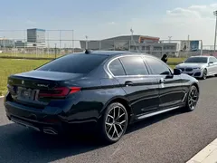2022 BMW 5 Series 530Li Premium M Sport Package, чёрный — фото 3