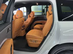 2025 Li Auto i8 Standard — фото 11