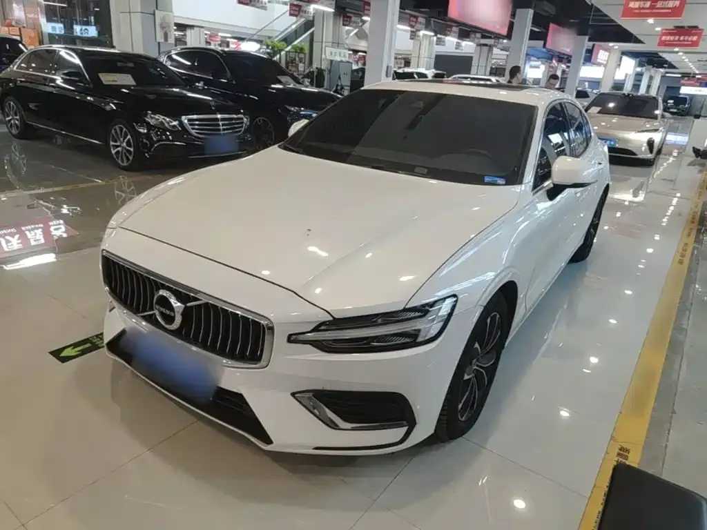 2021 Volvo S60 T4 Luxury