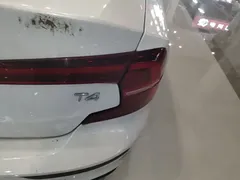 2021 Volvo S60 T4 Luxury, белый — фото 8