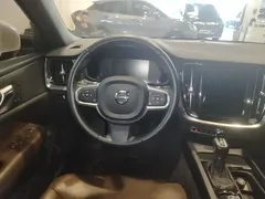 2021 Volvo S60 T4 Luxury, белый — фото 11