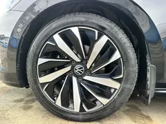 2023 Volkswagen Passat 330TSI Luxury, чёрный — фото 17