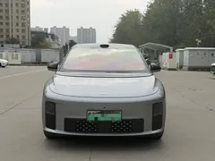 2025 Li Auto i6 4WD Standard — фото 2