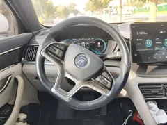 2021 BYD Song PLUS DM-i PHEV 51km Premium, белый — фото 6