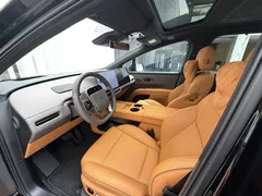 2025 Li Auto i8 Standard, чёрный — фото 4
