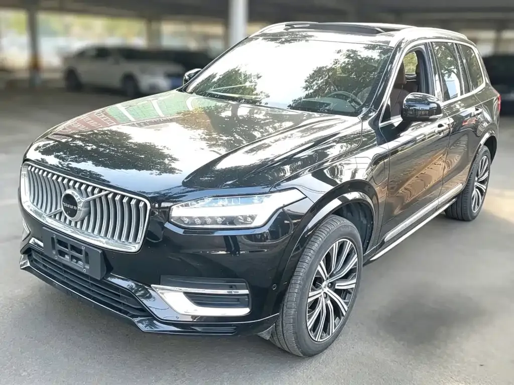 2022 Volvo XC90 T8 PHEV AWD Luxury 7