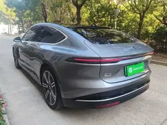 2025 Nio ET9 102kWh Launch Limited Edition — фото 5