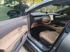 2025 Nio ET9 102kWh Launch Limited Edition — фото 16