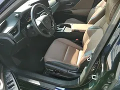 2022 Lexus ES 300h Excellence, синий — фото 15
