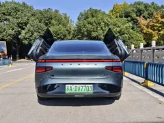 2023 Xpeng P7 P7i 610 Performance — фото 4