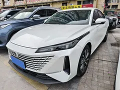 2023 Changan Lamore 1.5T GDI DCT, белый — фото 1