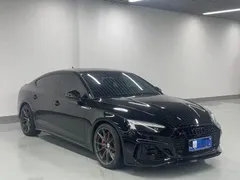 2021 Audi A5 Sportback 40 TFSI quattro Luxury, чёрный — фото 3