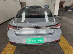2021 Hyundai Elantra 1.5L CVT LUX Premium — фото 6