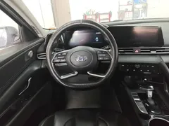 2021 Hyundai Elantra 1.5L CVT LUX Premium — фото 11