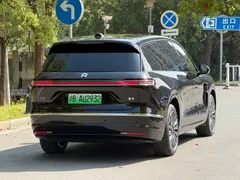 2026 Nio ES8 5-seat Executive Luxury, чёрный — фото 28