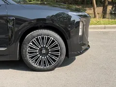 2026 Nio ES8 5-seat Executive Luxury, чёрный — фото 30