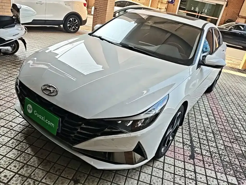 2022 Hyundai Elantra 1.5L CVT GLX Elite