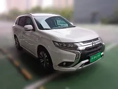2021 Mitsubishi Outlander 2.4L 4WD 5-seat, белый — фото 24
