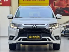 2021 Mitsubishi Outlander 2.4L 4WD 5-seat, белый — фото 2