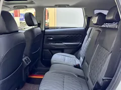 2021 Mitsubishi Outlander 2.4L 4WD 5-seat, белый — фото 8