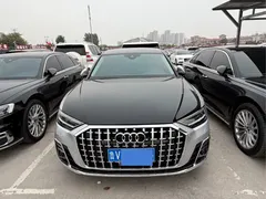 2021 Audi A8L 50 TFSI quattro Comfort, чёрный — фото 1