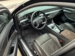 2021 Audi A8L 50 TFSI quattro Comfort, чёрный — фото 4
