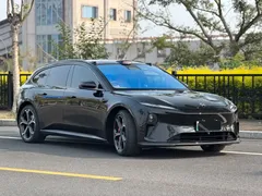 2023 Nio ET5T 75kWh Touring, чёрный — фото 3