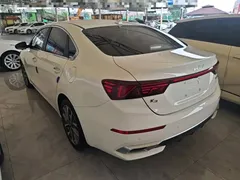 2021 Kia Cerato 1.5L CVT Fashion, белый — фото 5