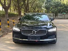 2021 Volvo S90 T8 PHEV Luxury, чёрный — фото 2