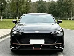 2022 Changan UNI-V 1.5T Sport, чёрный — фото 2