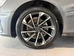 2023 Audi A4L 40 TFSI Luxury Dynamic — фото 18