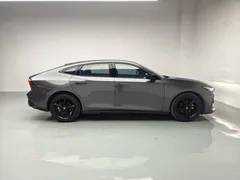 2023 Changan UNI-V 1.5T Premium — фото 8
