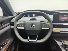 2023 Changan UNI-V 1.5T Premium — фото 13