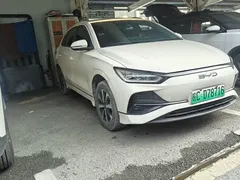 2023 BYD e2 EV Luxury, белый — фото 3