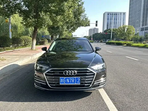 2021 Audi A8L 50 TFSI quattro Comfort