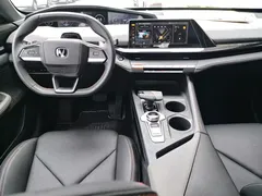 2022 Changan UNI-V 1.5T Premium, белый — фото 5