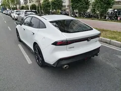 2022 Changan UNI-V 1.5T Premium, белый — фото 10