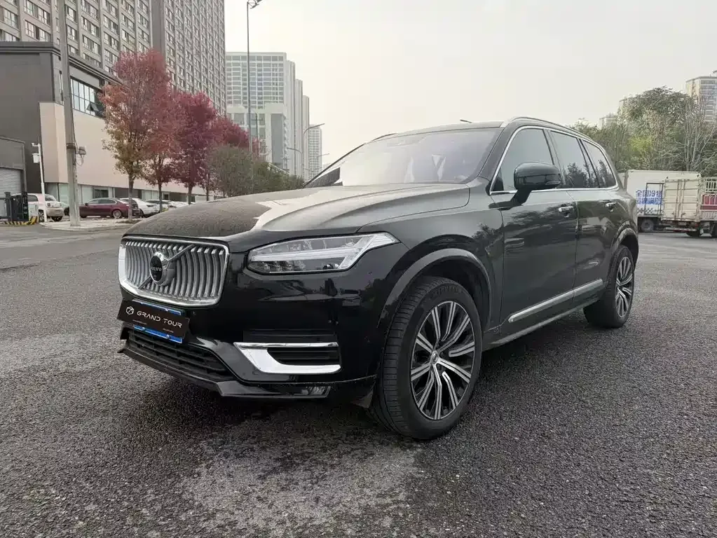 2022 Volvo XC90 7-seat
