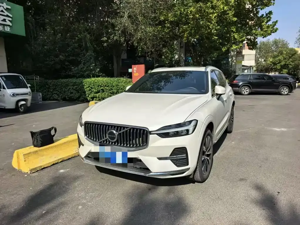 2024 Volvo XC60 4WD Zhiyuan Luxury