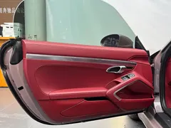 2022 Porsche 718 Boxster 2.0T — фото 10