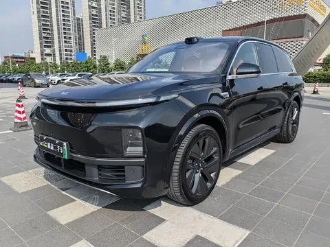 2024 Li Auto L8