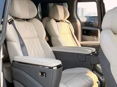 2024 Zeekr 009 6-seat Executive 4WD 140kWh, чёрный — фото 5