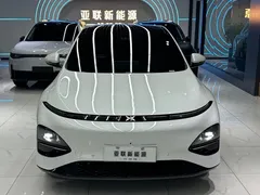 2023 Xpeng G6 580 Long Range Pro, белый — фото 2