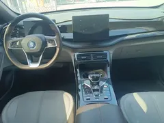 2024 BYD Qin PLUS Honor DM-i PHEV 55km Leading — фото 7